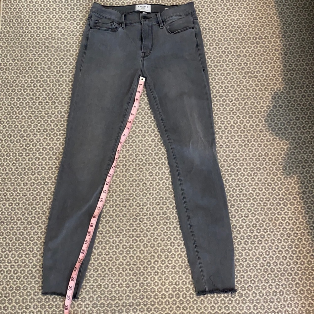 Frame Le Skinny de Jeanne with raw hem